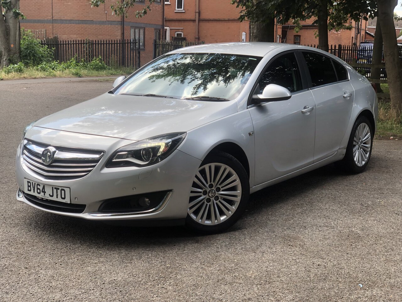 Vauxhall Insignia 1.8 Insignia Design 5dr