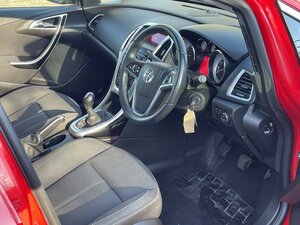 Vauxhall Astra 1.4 Astra SRI 5dr