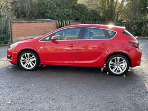 Vauxhall Astra 1.4 Astra SRI 5dr