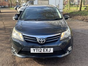 Toyota Avensis 2.0 Avensis TR D-4D 5dr