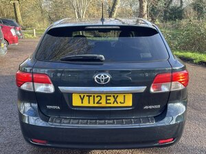 Toyota Avensis 2.0 Avensis TR D-4D 5dr
