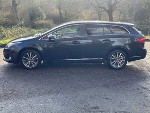 Toyota Avensis 2.0 Avensis TR D-4D 5dr
