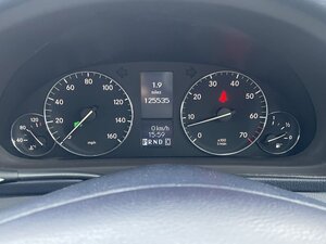 Mercedes-Benz C-Class 2.5 C230 Elegance SE AUTO 4dr