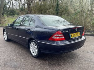 Mercedes-Benz C-Class 2.5 C230 Elegance SE AUTO 4dr