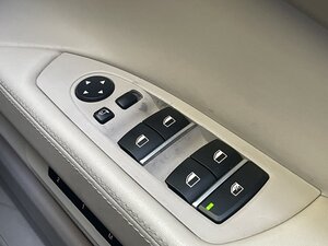 BMW 7 Series 3.0 730D SE AUTO 4dr