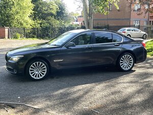 BMW 7 Series 3.0 730D SE AUTO 4dr