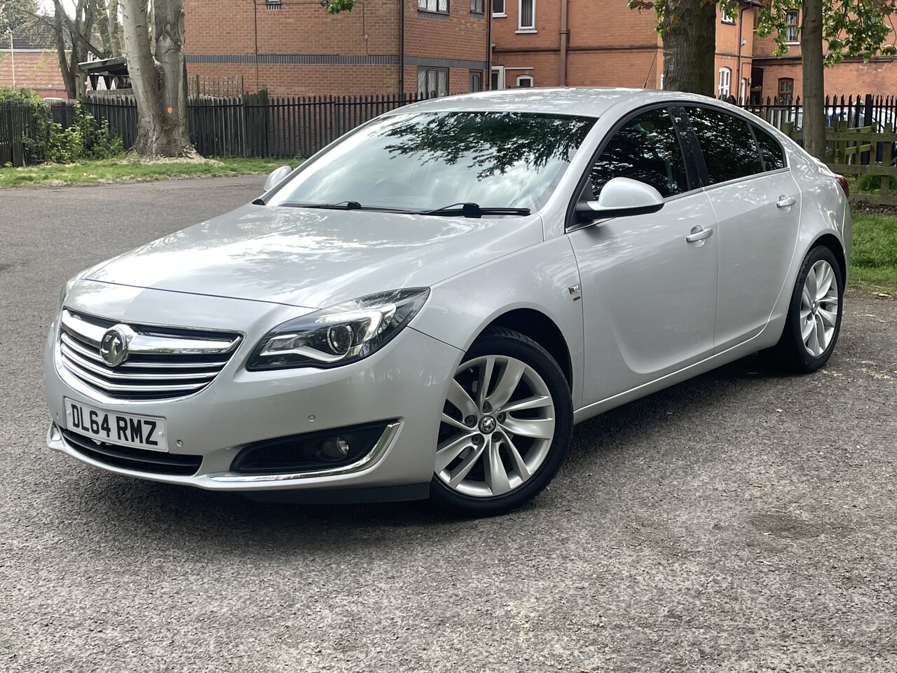 Vauxhall Insignia 1.8 Insignia Sri 5dr