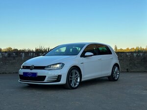 Volkswagen Golf 2.0 Gtd 5dr