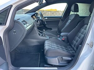 Volkswagen Golf 2.0 Gtd 5dr