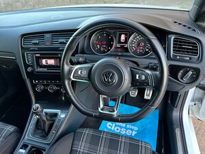 Volkswagen Golf 2.0 Gtd 5dr