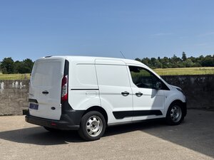 Ford Transit Connect 1.5 Transit Connect 220 Base Tdci Auto dr
