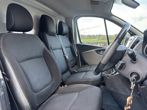 Renault Trafic 1.6 Trafic SL27 Sport NAV DCI 