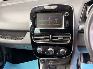 Renault Clio 0.9 CLIO Iconic TCE 5dr
