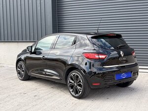 Renault Clio 0.9 CLIO Iconic TCE 5dr