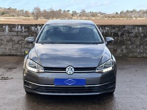 Volkswagen Golf 2.0 GOLF SE NAV TDI Bluemotion