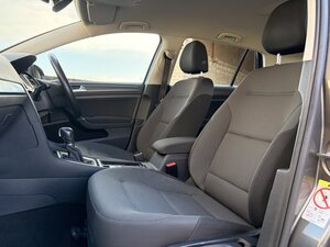 Volkswagen Golf 2.0 GOLF SE NAV TDI Bluemotion