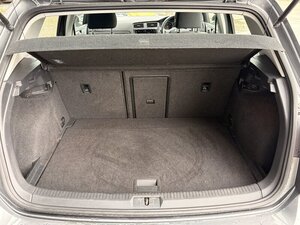 Volkswagen Golf 2.0 GOLF SE NAV TDI Bluemotion