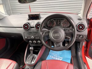 Audi  A1 122 S Tronic Auto 3
