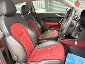Audi  A1 122 S Tronic Auto 3