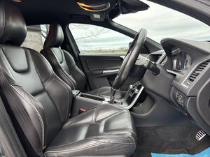 Volvo XC60 2.0 XC60 R-design Luxury NAV D4 5dr