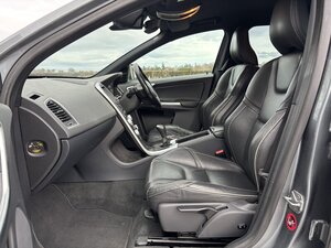 Volvo XC60 2.0 XC60 R-design Luxury NAV D4 5dr