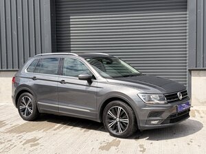 Volkswagen Tiguan 2.0 Tiguan SE NAV TDI Bluemotion Semi-auto