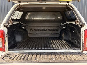 Mitsubishi L200 2.3 L200 Barbarian X DI-D AUTO 0dr