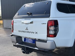 Mitsubishi L200 2.3 L200 Barbarian X DI-D AUTO 0dr