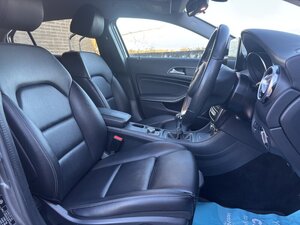 Mercedes-Benz GLA 1.6 GLA 200 Sport 5dr