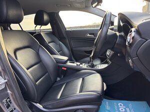 Mercedes-Benz GLA 1.6 Gla 200 Sport 5dr