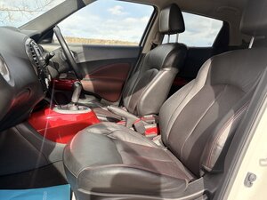 Nissan Juke 1.6 JUKE Tekna 5dr