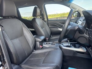 Nissan Navara 2.3 Navara Tekna Dci Auto 5dr