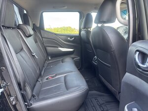Nissan Navara 2.3 Navara Tekna Dci Auto 5dr