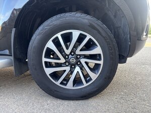 Nissan Navara 2.3 Navara Tekna Dci Auto 5dr