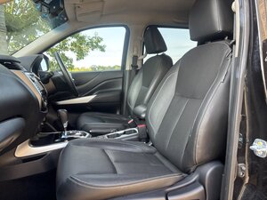 Nissan Navara 2.3 Navara Tekna Dci Auto 5dr