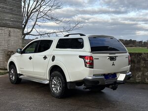 Mitsubishi L200 2.4 L200 Barbarian Double CAB DI-D 5dr