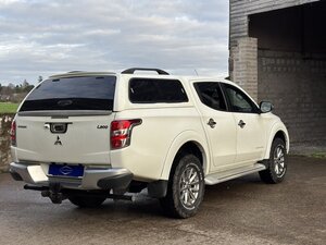 Mitsubishi L200 2.4 L200 Barbarian Double CAB DI-D 5dr