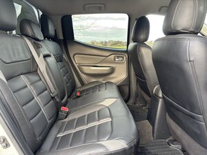 Mitsubishi L200 2.4 L200 Barbarian Double CAB DI-D 5dr