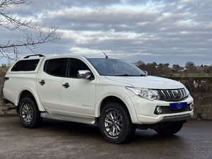 Mitsubishi L200 2.4 L200 Barbarian Double CAB DI-D 5dr