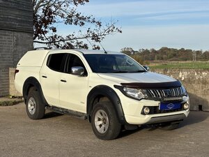 Mitsubishi L200 2.4 L200 Titan DI-D 0dr
