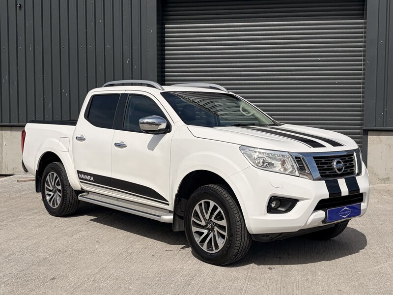 Nissan Navara 2.3 Navara Tekna DCI AUTO 5dr