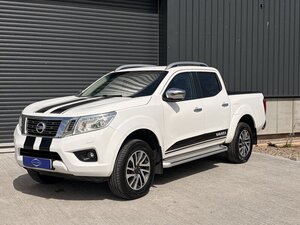 Nissan Navara 2.3 Navara Tekna DCI AUTO 5dr