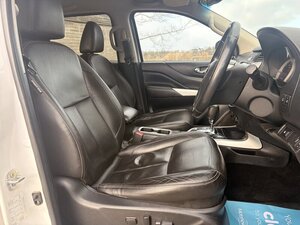 Nissan Navara 2.3 Navara Tekna DCI AUTO 5dr