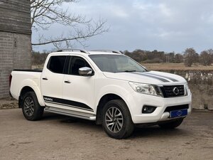 Nissan Navara 2.3 Navara Tekna DCI AUTO 5dr