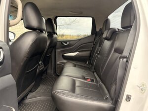 Nissan Navara 2.3 Navara Tekna DCI AUTO 5dr