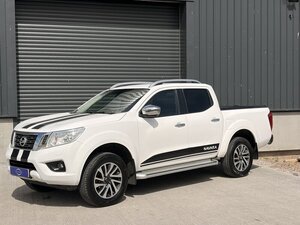 Nissan Navara 2.3 Navara Tekna DCI AUTO 5dr