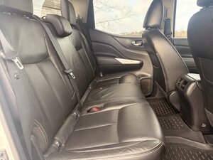 Nissan Navara 2.3 Navara Tekna DCI AUTO 5dr