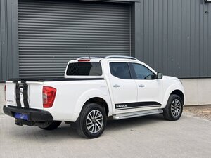 Nissan Navara 2.3 Navara Tekna DCI AUTO 5dr