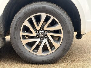 Nissan Navara 2.3 Navara Tekna DCI AUTO 5dr