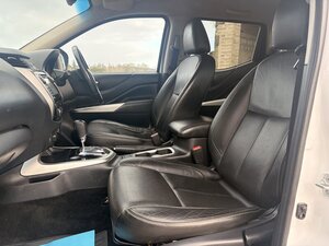 Nissan Navara 2.3 Navara Tekna DCI AUTO 5dr